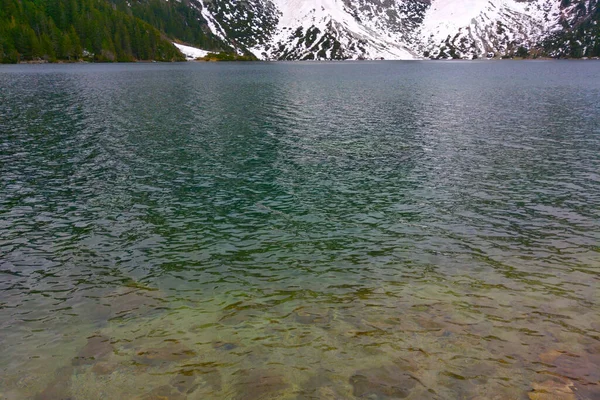 Bela Vista Lago Montanha Com Neve — Fotografia de Stock