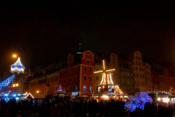 Wroclaw Polen November 2022 Verlichte Kerstmarkt Kiosk Avondkerstmarkt — Stockfoto