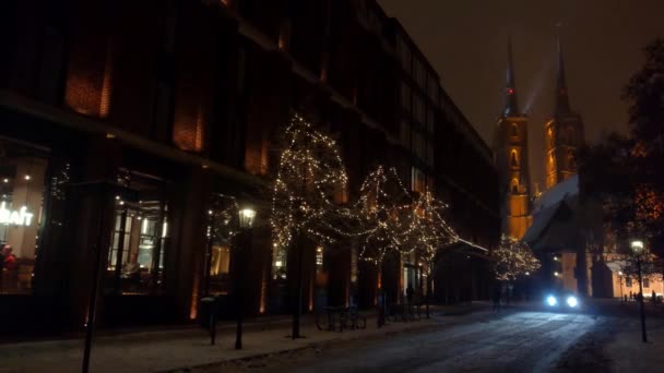 Wroclaw Polonya Kasım 2021 Şehrin Eski Bölümündeki Aydınlık Akşam Sokakları — Stok video