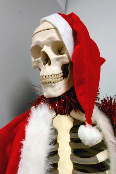 Versierd Met New Year Items Het Skelet Het Begin Van — Stockfoto