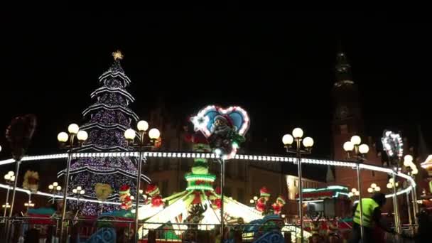 Wroclaw Poland December 2021 Christmas Tree Carousel City Square Christmas — Stock Video