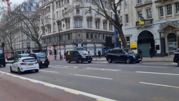 Londra Birleşik Krallık Şubat 2022 Şehir Caddelerinde Trafik — Stok video