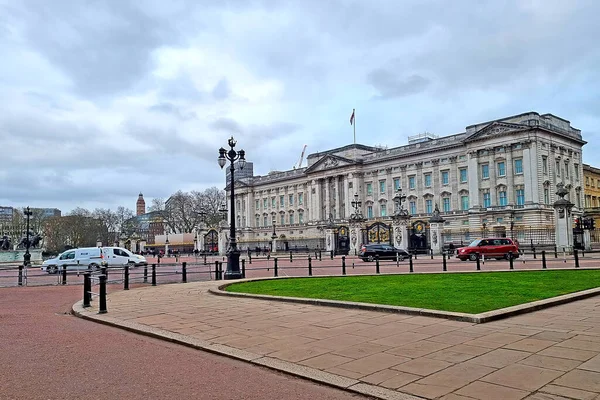 Londyn Wielka Brytania Lutego 2022 Pałac Buckingham Jest Oficjalną Londyńską — Zdjęcie stockowe