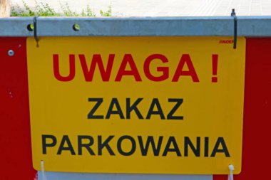 Wroclaw, Polonya, 22 Ağustos 2021: Araba park yasağı işareti yok