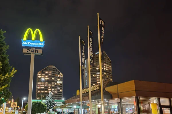 Wroclaw Poland May 2022 Mcdonald Logo Mcdonald World Largest Chain — Stok fotoğraf