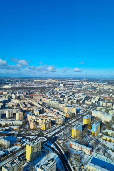 Wroclaw, Polonya, 15 Aralık 2021: Kış Wroclaw 'ı yukarıdan izleyin