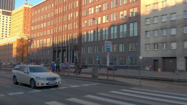 Warsaw Poland January 2022 Ambulance Rides Street Warsaw Call Saving — 图库视频影像