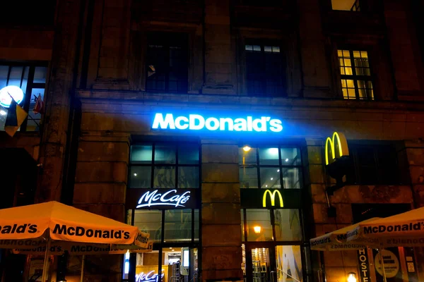 Wroclaw Polonya Mart 2022 Mcdonald Restoran Işletmesi Dünyanın Büyük Fast — Stok fotoğraf