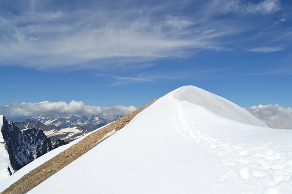 Berg, glaciärer och betesmarker österrikiska Alperna — Stockfoto