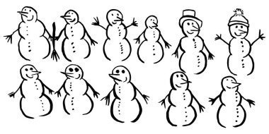 Çeşitli komik kardan adamlar. Havuç burunlu, farklı elbiseli kardan adamlar..