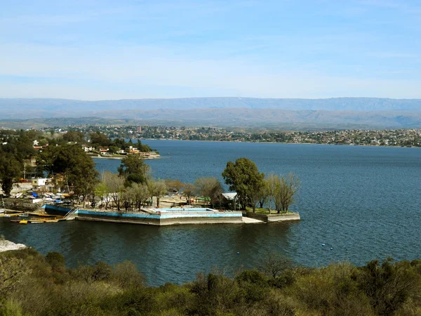 Lago San Roque, Villa Carlos Paz, Córdoba, Argentina — Foto de Stock
