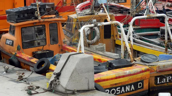 balıkçı tekneleri, bağlantı noktası mar del plata