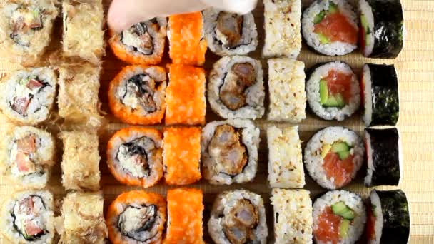 Sushi w bambus — Wideo stockowe