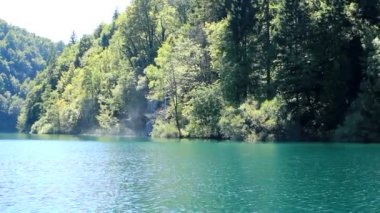 Plitvice Gölleri ve şelale Hırvatistan