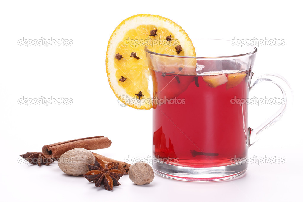 Mulled wine with spice and orange
