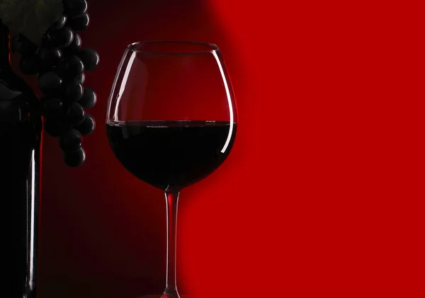 Glass of red wine — Stock Photo, Image