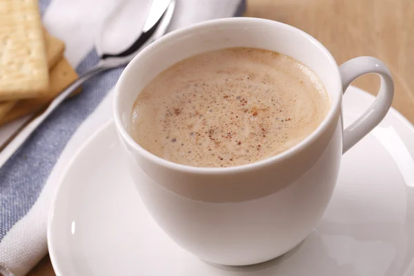 Bir fincan cappuccino — Stok fotoğraf