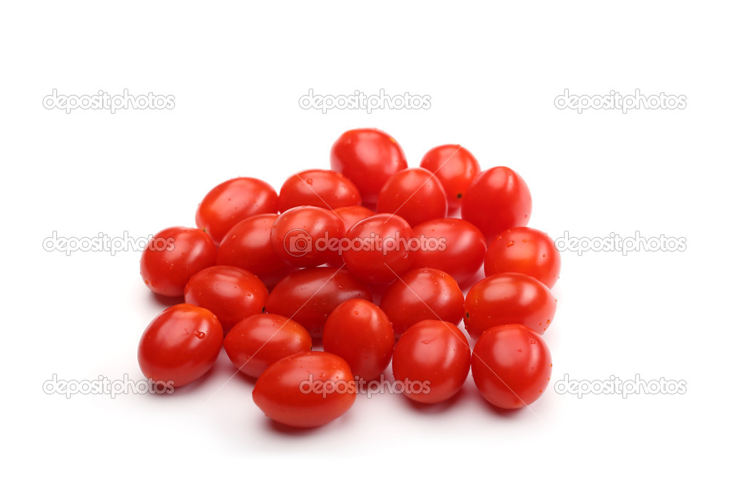 handful of plum tomatoes