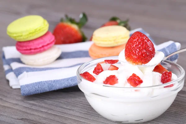 Aardbei dessert met yoghurt — Stockfoto