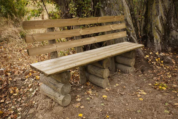 Rustic Park Bench — Stock Photo, Image