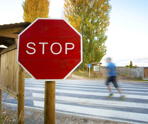 Stop voetgangersoversteekplaats — Stockfoto