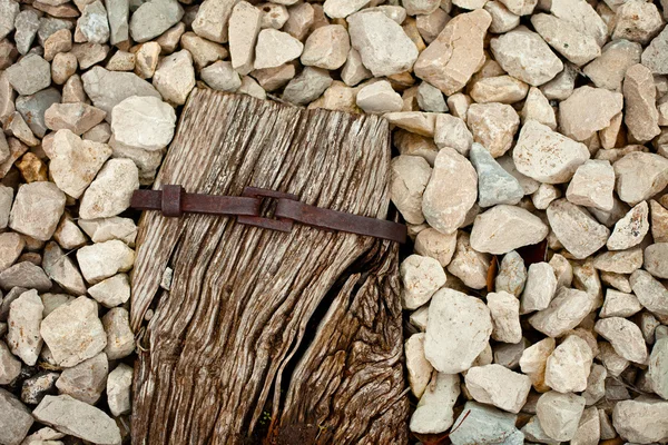 Ahşap taş ve demir — Stok fotoğraf