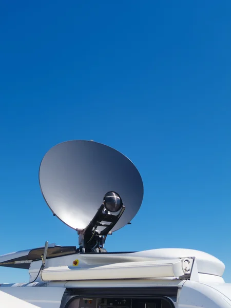 Notizie Van Satellite Dish — Foto Stock