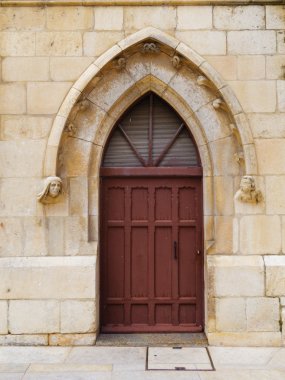 Lancet arch kapı