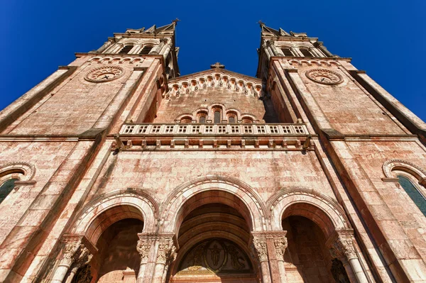 Covadonga kyrka — Stockfoto