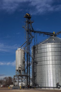 yeni inşa tahıl Silosu