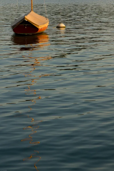 Wooden sailboat at rest — Stock Photo, Image