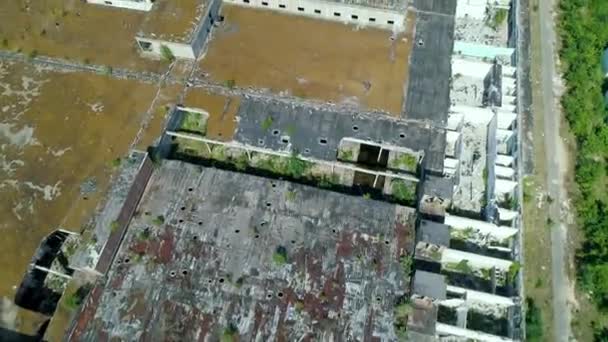 Roofless Factory Viskoza Loznica Sérvia Abandonado Saqueado Cima Para Baixo — Vídeo de Stock