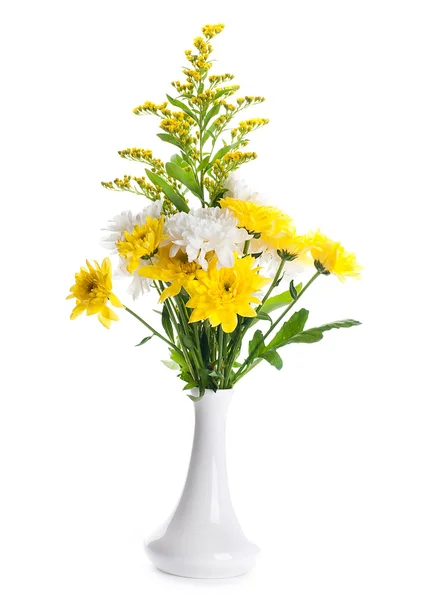 Csokor sárga őszirózsák, egy virágot háttér a — Stock Fotó