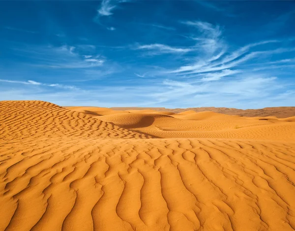 Poušť severní Afriky, písečné barkhans — Stock fotografie