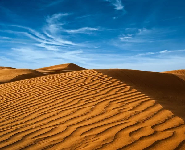 Poušť severní Afriky, písečné barkhans — Stock fotografie