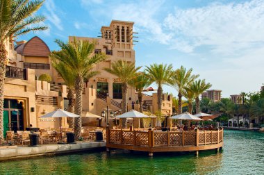 Dubai, Birleşik Arap Emirlikleri-Haziran 7: kenti gözlem güverte burj Dubai en yüksek dünyanın 7 Haziran 2013 dubai Binası