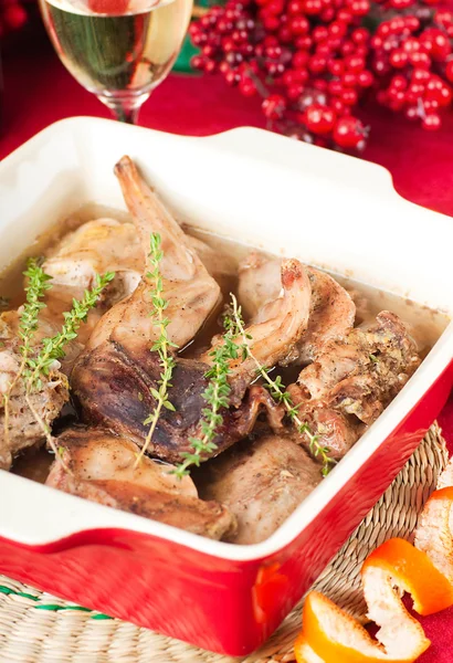 Weihnachten Truthahn mit Beeren und Orangen — Stockfoto