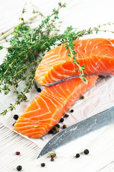 Trout and rosemary — Stock Photo, Image
