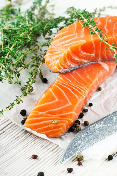 Trout and rosemary — Stock Photo, Image