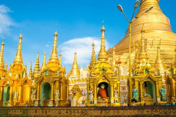 Shwedagon pagoda in Yangón — Foto de Stock