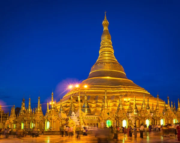 Shwedagon Pagoda in Yangon — Stock Photo, Image