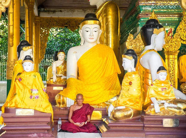 Pagoda di Shwedagon — Foto Stock