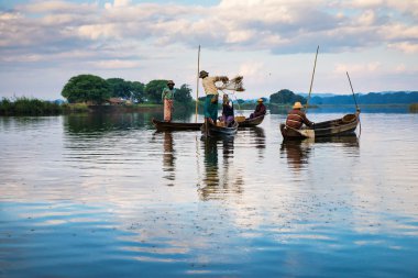 Balıkçılar, Balık tutmak