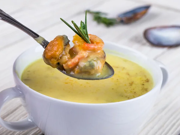 Soup of mussels and shrimp — Stock Image Soup of mussels and shrimp Royalty Free Stock Images