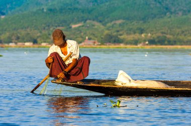 Balıkçılar, Balık tutmak