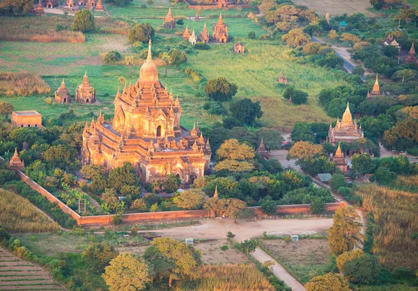 Gamle pagoder i Bagan – stockfoto