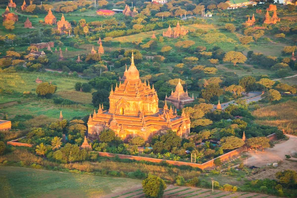 Antiche pagode a Bagan — Foto Stock