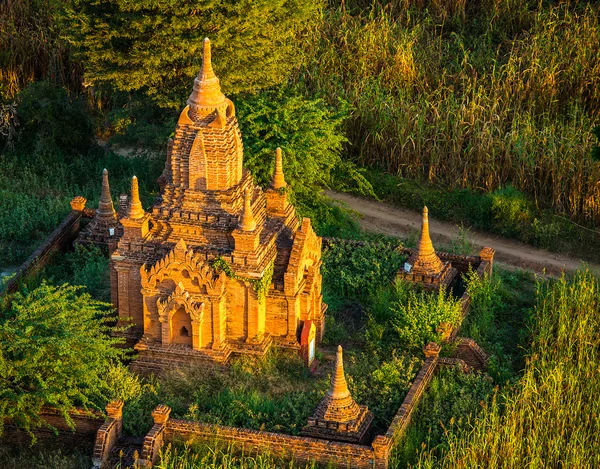 Starověké pagody v baganu — Stock fotografie