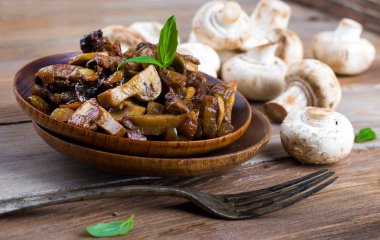 çiğ ve pişmiş petrol