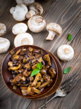 çiğ ve pişmiş petrol